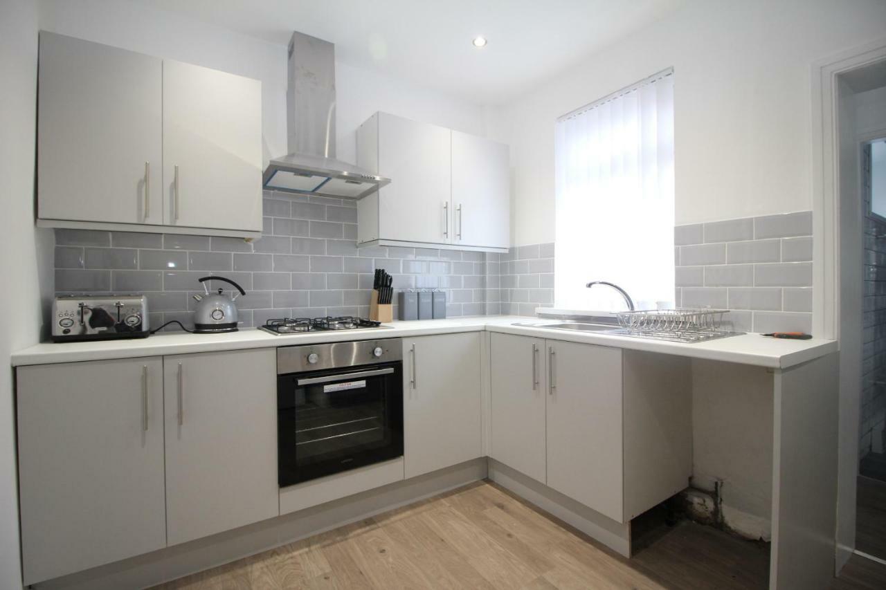 Welcome Home - Close To Town Centre - Full Holiday Home 블랙풀 외부 사진
